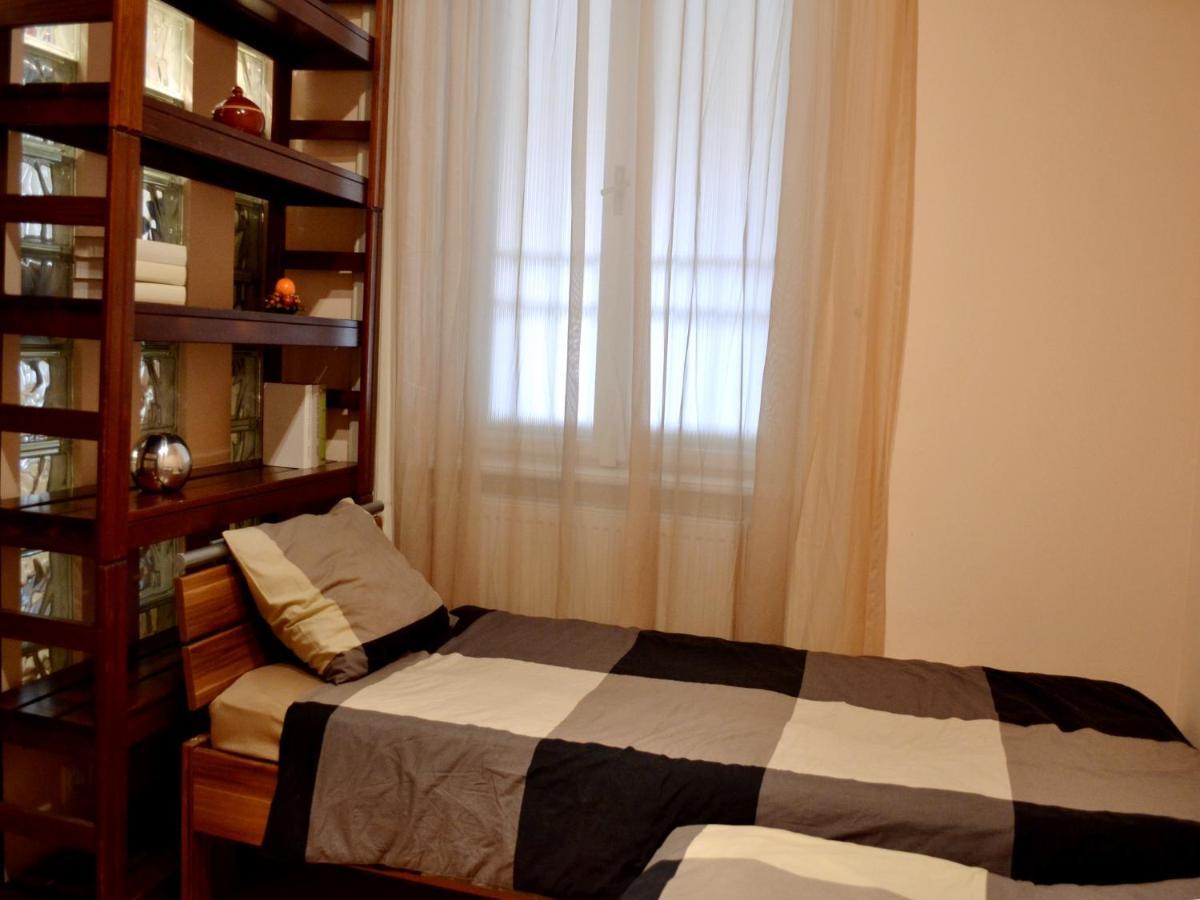 Gabriel Apartment บูดาเปสต์ ภายนอก รูปภาพ